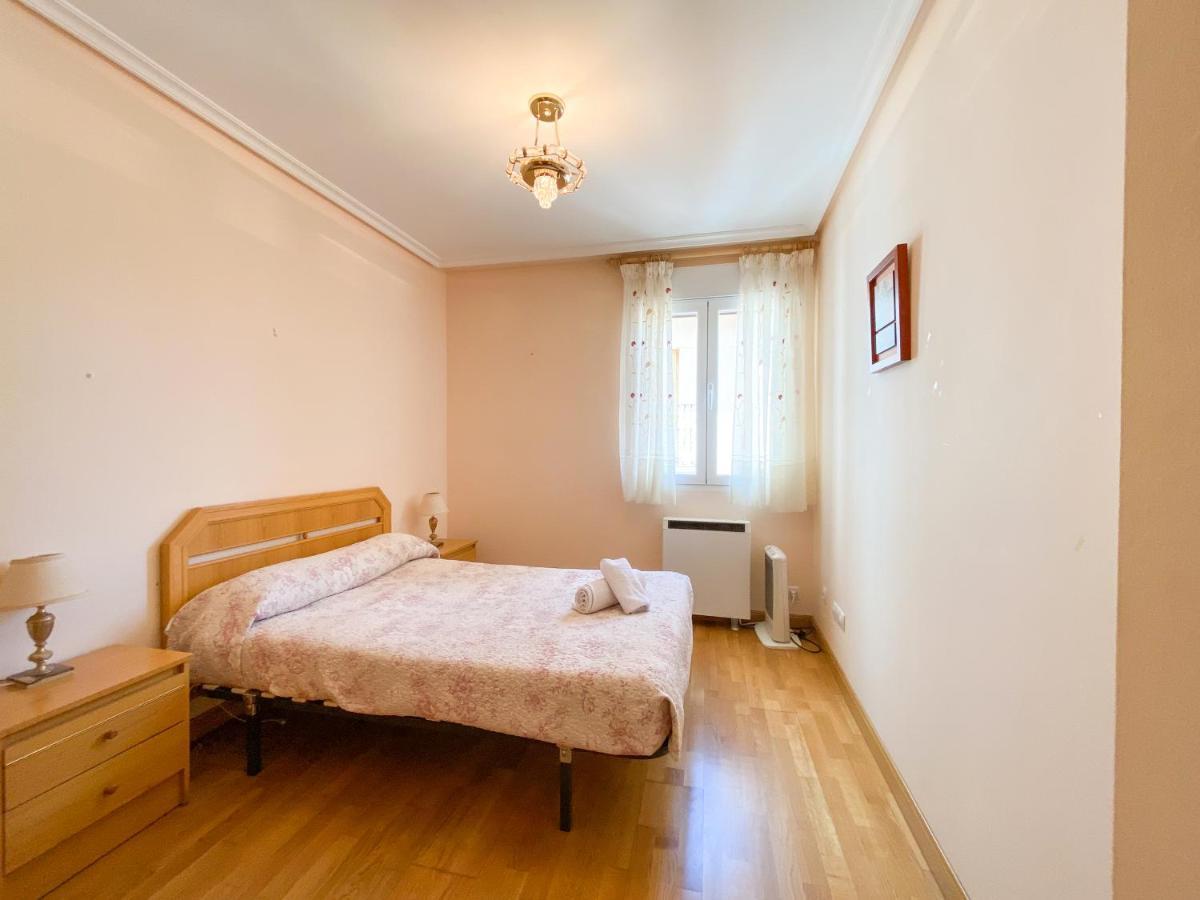 Vivienda Turistica Los Leones Берланга-де-Дуэро Экстерьер фото