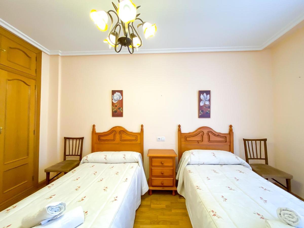 Vivienda Turistica Los Leones Берланга-де-Дуэро Экстерьер фото
